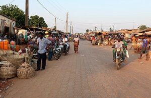 Occupation des voies dans le marché de Comé : la répression démarre ce mercredi, selon le préfet