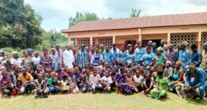 Construction de la cuisine de la cantine scolaire de l’EPP Kpétou-Gbadji (Honhoué) : l’honorable Gladys TOSSOU et la section communale UP le Renouveau de Houéyogbé honorent une promesse électorale