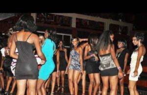 Bénin : la police énumère les 04 raisons qui justifient l’interpellation d’une cinquantaine de travailleuses de sexe