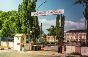 Torture perpétrée sur un citoyen béninois à Parakou : 16 députés interpellent le gouvernement sur cette affaire impliquant un ancien député