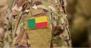 Bénin : 3 militaires dont 2 Béninois et 1 nigérien arrêtés après la saisie d’un colis contenant 31 treillis à Malanville