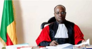 Bénin : l’Agent Judiciaire du Trésor invite plusieurs personnes à retirer une pièce en urgence