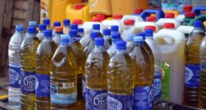 Augmentation du prix de l’huile d’arachide : un cadre du ministère de l’agriculture évoque les raisons