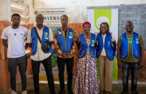 Prévention des troubles visuels chez les élèves : le Leo Club Cotonou Béryl et l’équipe de la lunetterie Claire Vision s’engagent