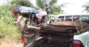 Exploitation illégale des carrières dans le Mono : plusieurs matériels de travail et une moto saisis à Gbéguido et Drè, des exploitants clandestins en fuite