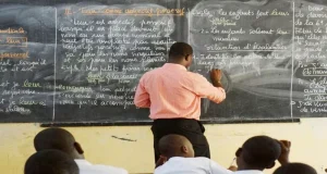 Bénin : le gouvernement fixe les modalités de reversement des enseignants contractuels de l’État ayant réussi l’évaluation-diagnostic