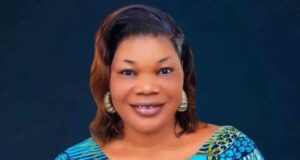 Procès cybercriminalité à la CRIET : L’actrice Aurélie Guézo plaide non coupable et s’explique sur la carte SIM achetée pour un prisonnier