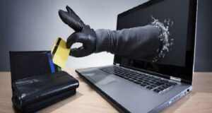 Coup de filet majeur contre la cybercriminalité au Bénin : 106 arrestations en un mois, selon le CNIN