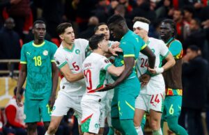 Suspensions de joueurs clés, lourdes amendes financières et mise à pied : la CAF frappe fort après les incidents de la finale Maroc-Sénégal