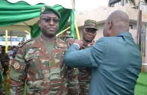 Armée béninoise : Fructueux Gbaguidi et Dieudonné Tévoèdjrè reçoivent officiellement leurs étoiles de Généraux