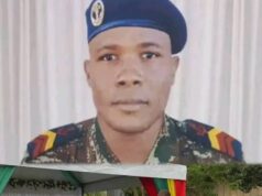 Hommage national : le Président Talon s’incline devant la mémoire du soldat Jean-Baptiste Dotou, tué lors du coup d’État déjoué