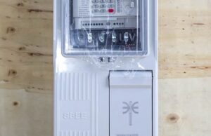 Énergie au Bénin : la SBEE débloque 8,6 milliards de FCFA pour en finir avec la pénurie de compteurs