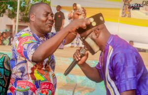 Humour, danse et générosité : la présence remarquée du leader Félix Siavi a illuminé la fête des femmes à Gbagbonou