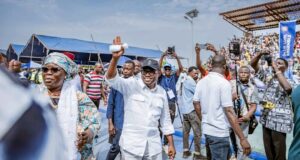 5e jour de campagne à Tchaourou : Romuald Wadagni parie sur la technologie pour révolutionner l’agriculture