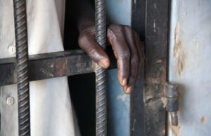 CRIET : un garagiste condamné à la prison à vie pour le meurtre atroce d’une Sage-femme