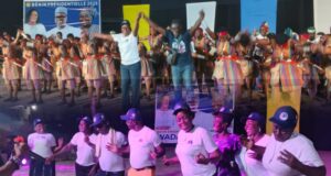 Fin de la campagne à Houéyogbé : l’Honorable Gladys Tossou a offert un concert de liesse en soutien au duo Wadagni-Talata