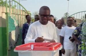 Lokossa : le candidat Romuald Wadagni a voté dès l’ouverture du scrutin