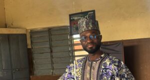 Présidentielle : Curiace Hadonou remplit son devoir civique à Cotonou et salue la maturité et le calme du peuple béninois
