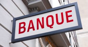 Recouvrement bancaire au Bénin : 03 banques procèdent à des ventes aux enchères immobilières pour plus de 134 millions de FCFA pour solder leurs créances