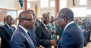 Coulisses du conseil des ministres de ce mercredi : une atmosphère particulièrement chaleureuse pour la première conclave post-élection