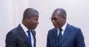 Polémique autour de la délocalisation de la cérémonie d’investiture du nouveau président : le gouvernement recadre le débat et rassure les populations