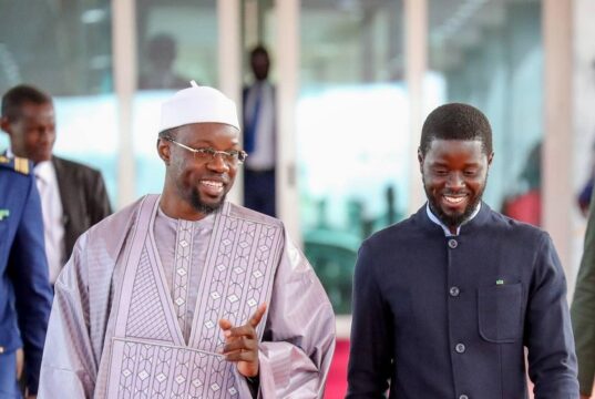 Sénégal : Bassirou Diomaye Faye limoge Ousmane Sonko et dissout le gouvernement