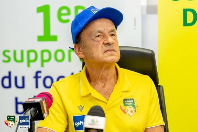 ootwwlLeXe0OhrSh_Pour_le_sélectionneur_Gernot_Rohr,_l’heure_de_la_première_victoire_pour_le_Bénin_a_sonné.jpg