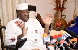 Après un an de bataille judiciaire : l’Honorable Ibrahima Idrissou fait plier la FIPJP devant le TAS, la CASB rétablie dans ses droits