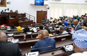 Orientation budgétaire à l’Assemblée nationale : un député invite le gouvernement à accélérer le reversement des AME