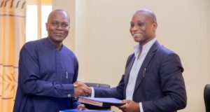 Autorité de Régulation de l’Électricité : le président Émeric Tokoudagba installé dans ses fonctions, voici ses 3 grands axes pour moderniser la régulation