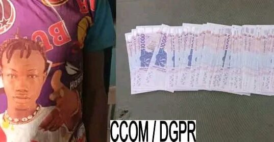 Bénin : le « roi » des faux billets de 10 000 FCFA perd sa couronne et finit en prison
